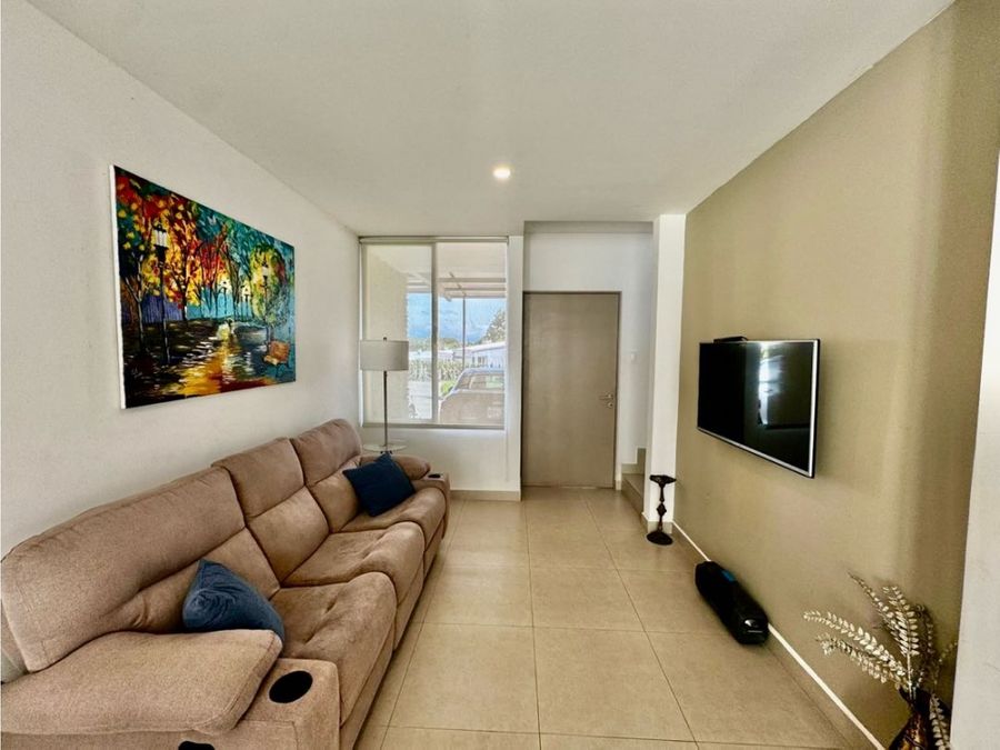 Se Vende Casa en Condominio Vistas de Santa Ana