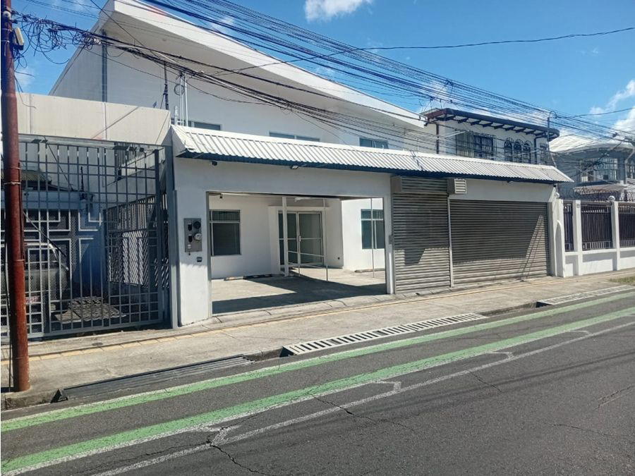 Edificio en San Pedro