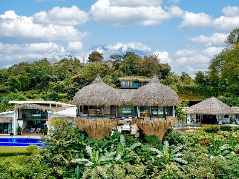 Comercial en Tamarindo