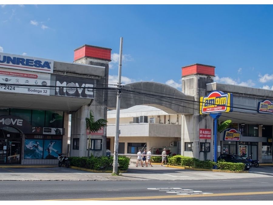Comercial en Vuelta de Jorco