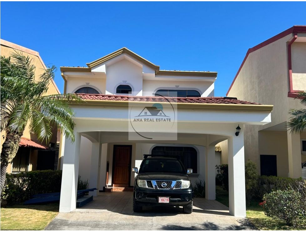 Casa en Santa Ana