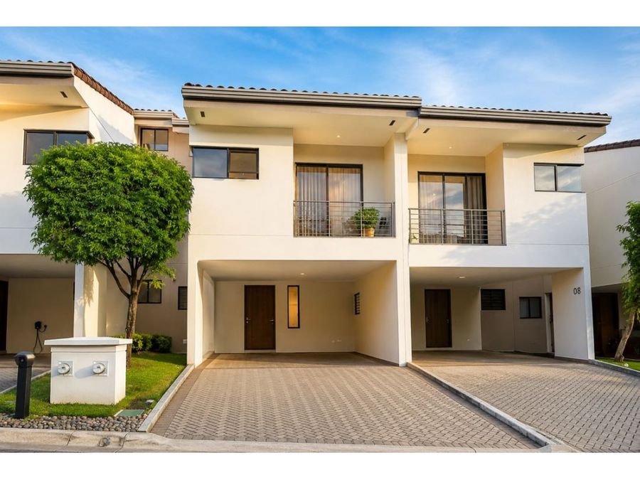 Casa en Condominio La Estefana