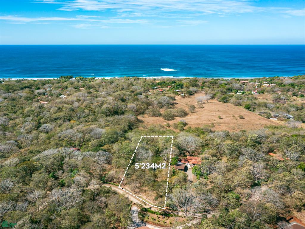 Land at Playa Junquillal