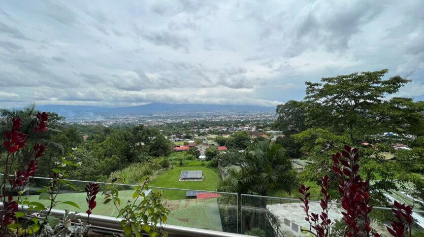 Apartment at Escazú