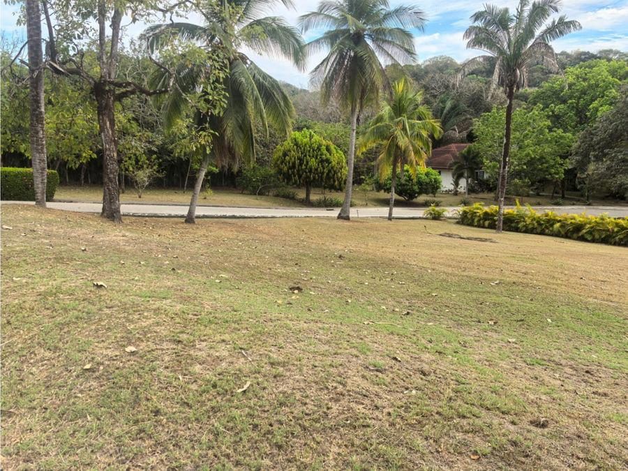 Terreno en Condominio Loma Verde