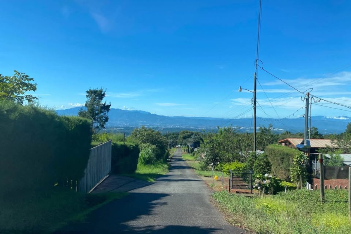 Land at Sabanilla