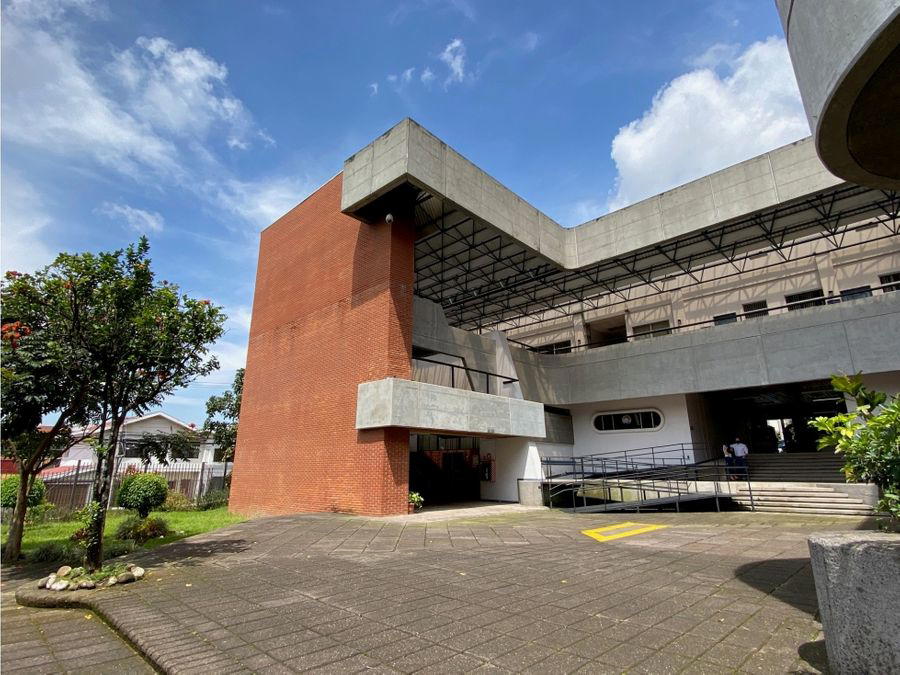 Building at San Pedro