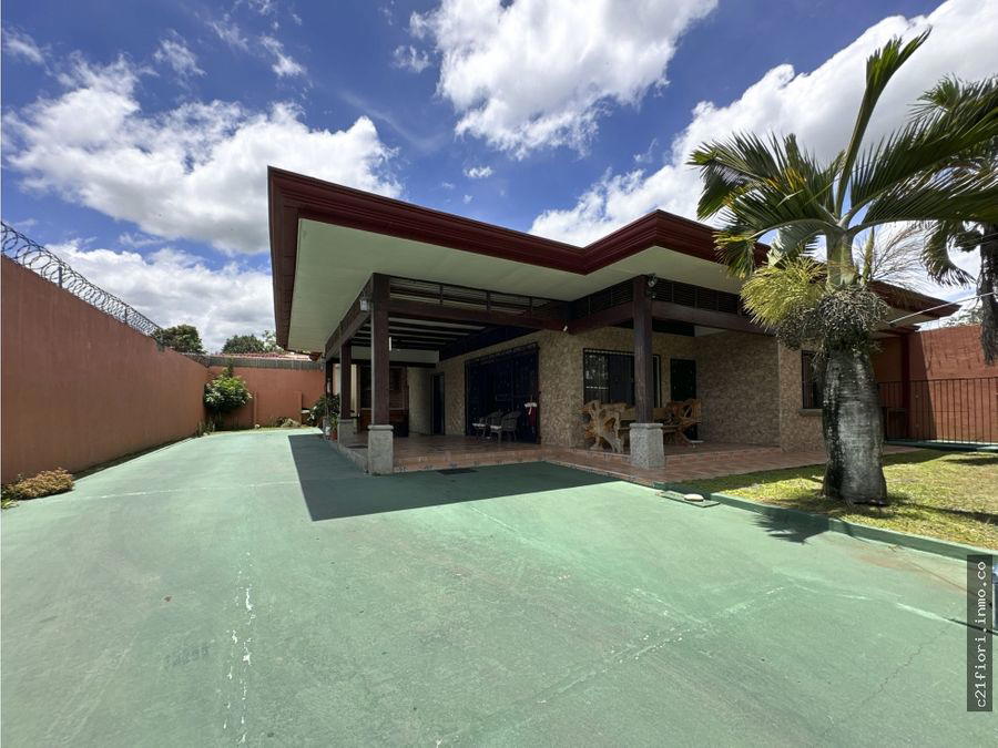 House at Guápiles