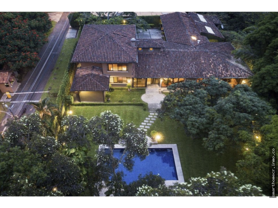 Casa en Escazú