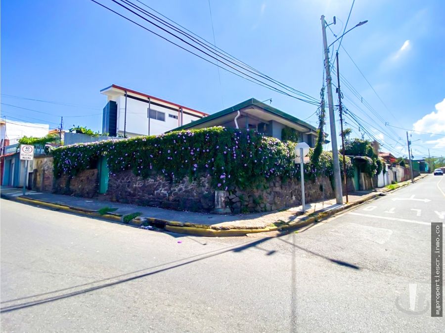 Land at Guadalupe