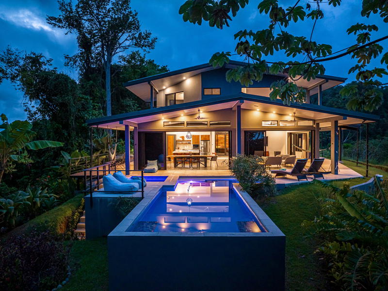 Property at Savegre