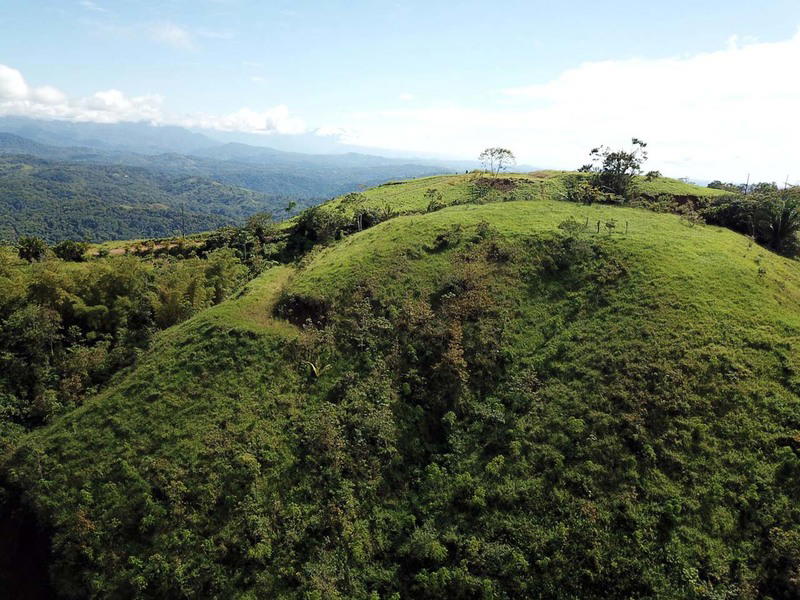 Land at Jacó