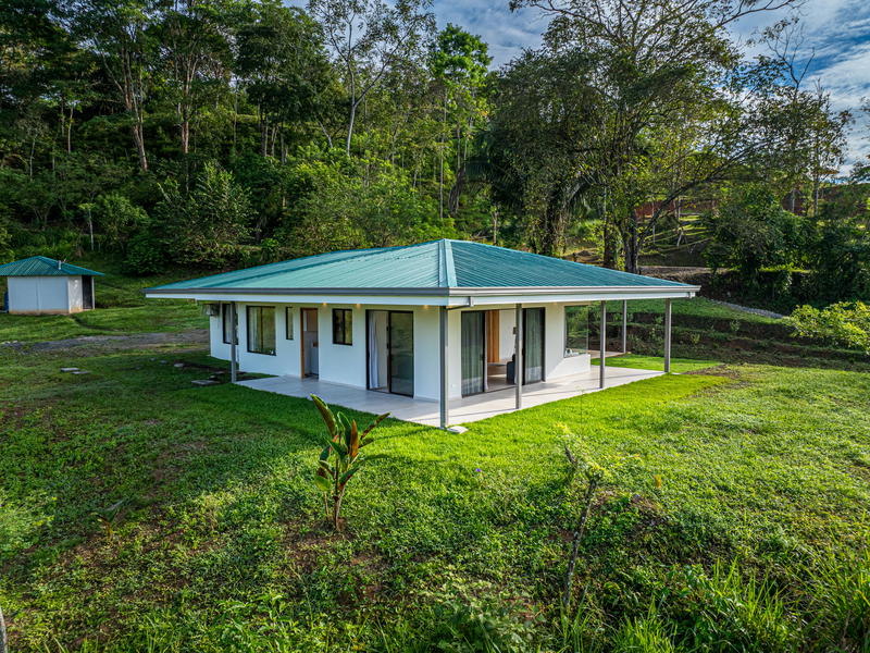 Property at Savegre