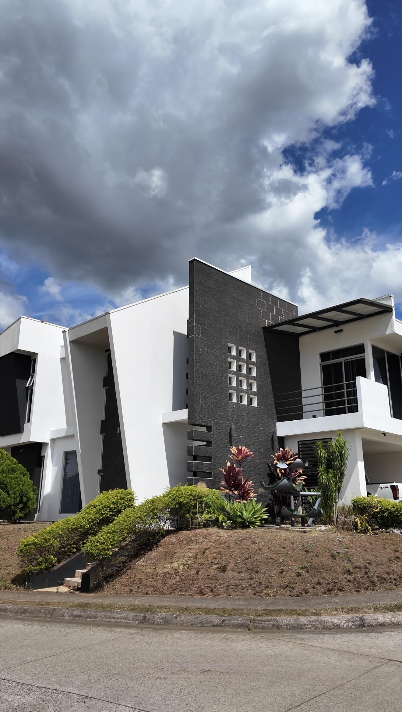 House at Grecia