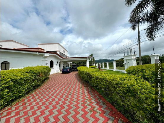 Casa en Guácima