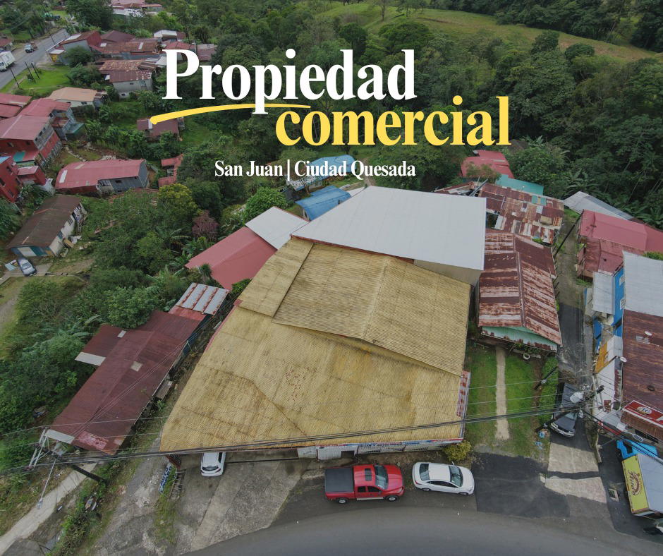 Comercial en Quesada