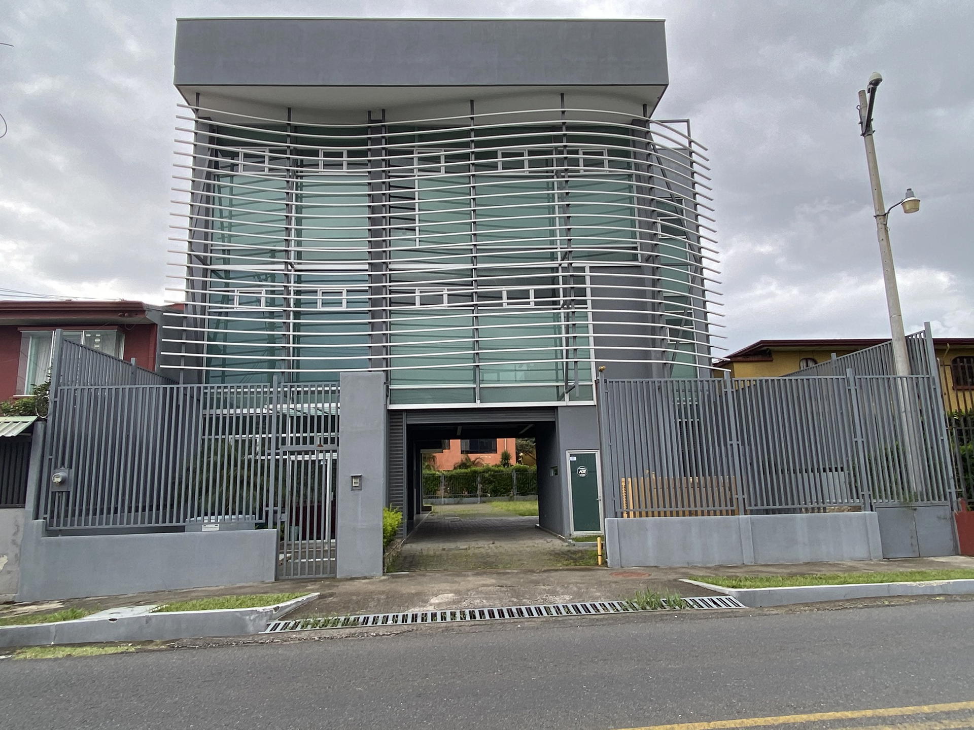 Commercial at Anselmo Llorente