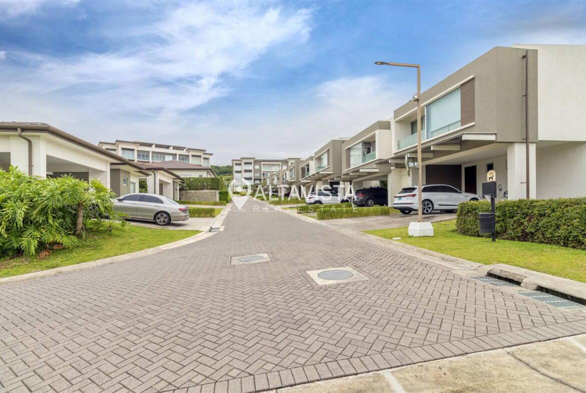 Casa en Condominio Dukana