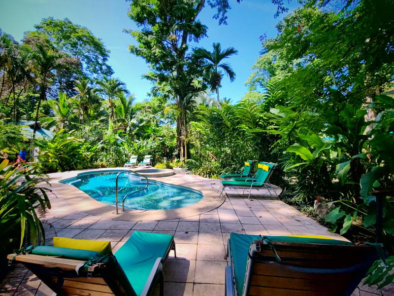 Comercial en Cahuita