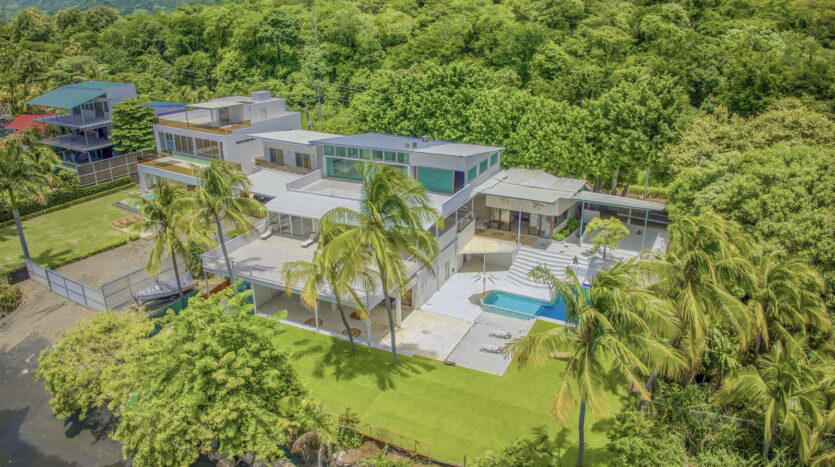 House at Tamarindo