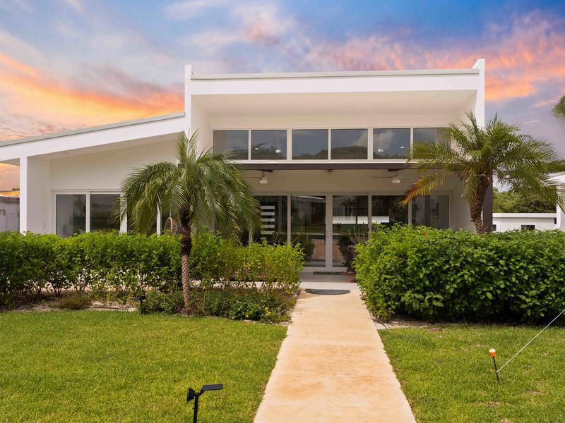 Property at Veintisiete de Abril