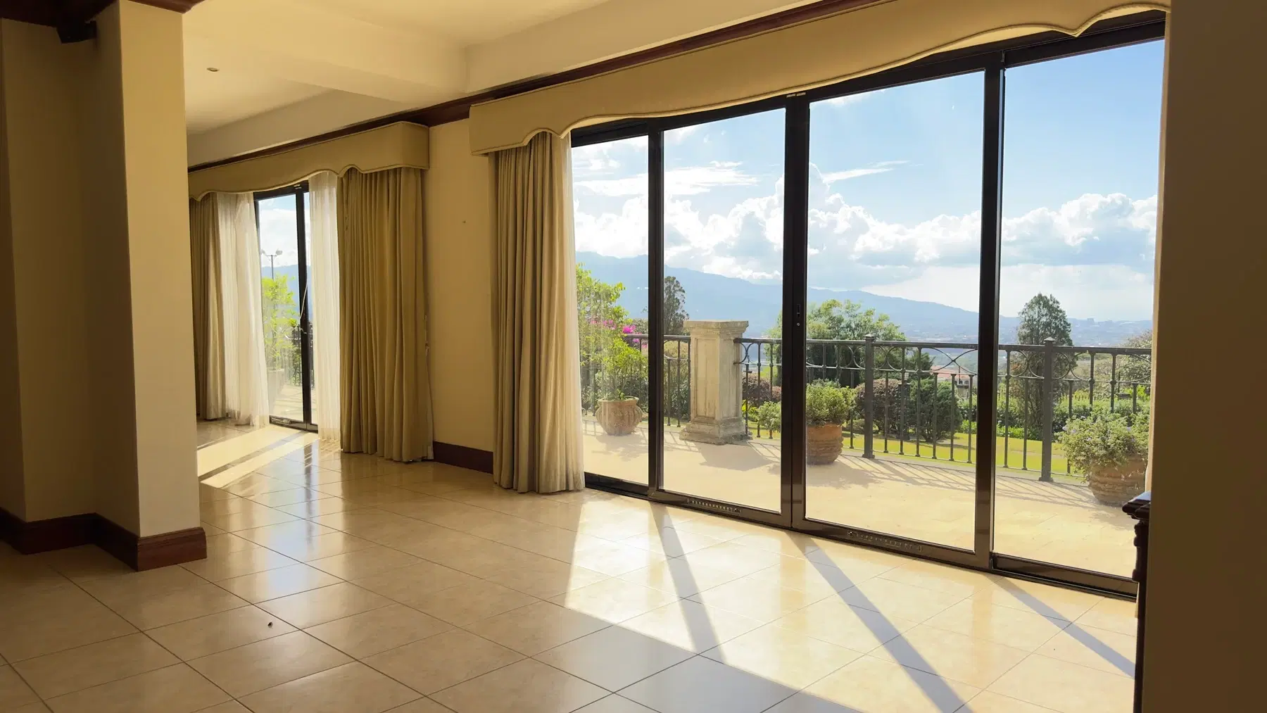 House at Colinas de Montealegre