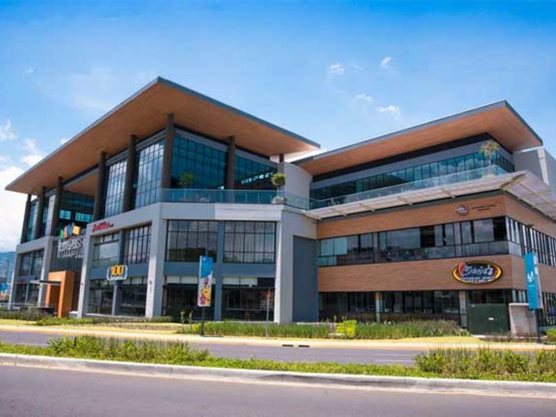 Commercial at Terrazas de Lindora