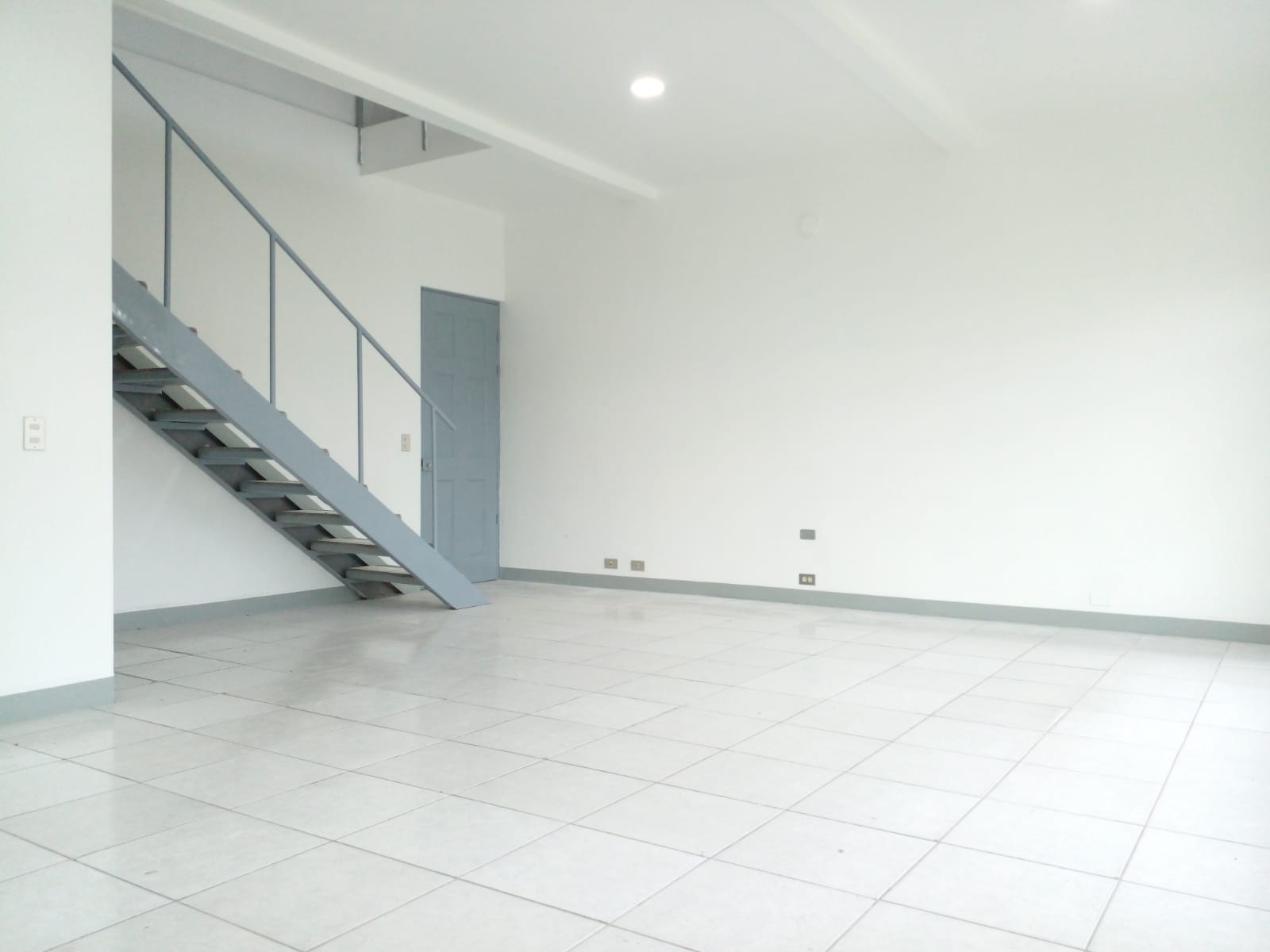Comercial en Pozos
