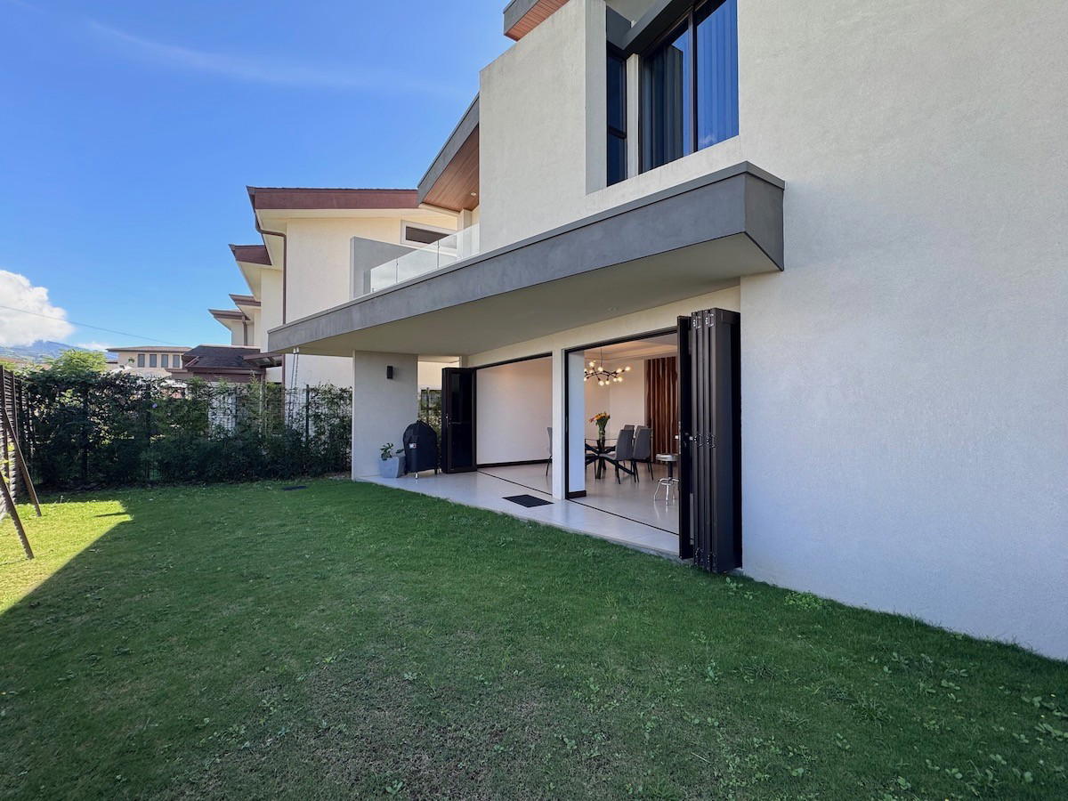 Casa en Residencial Lomas de Ayarco