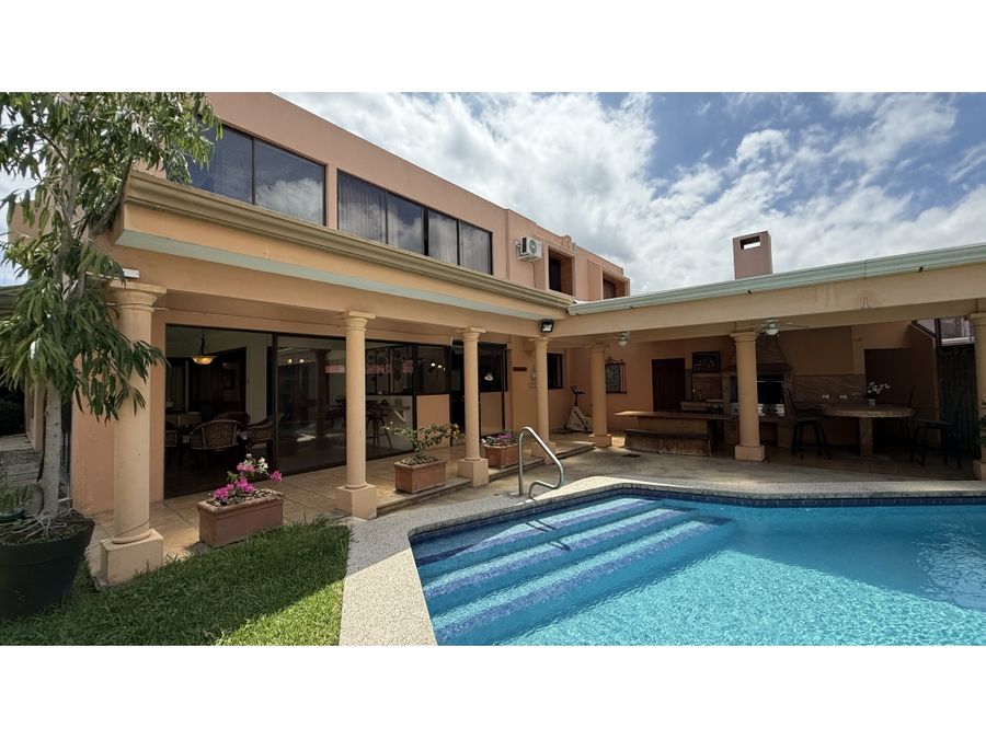 Casa en Escazú