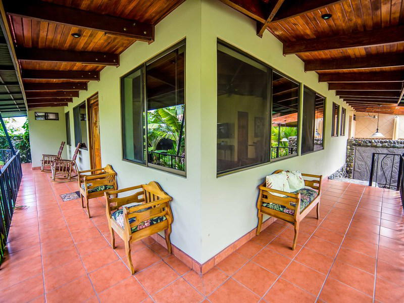 Comercial en Quepos