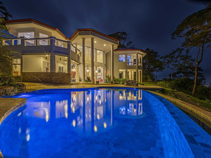 Property at Savegre