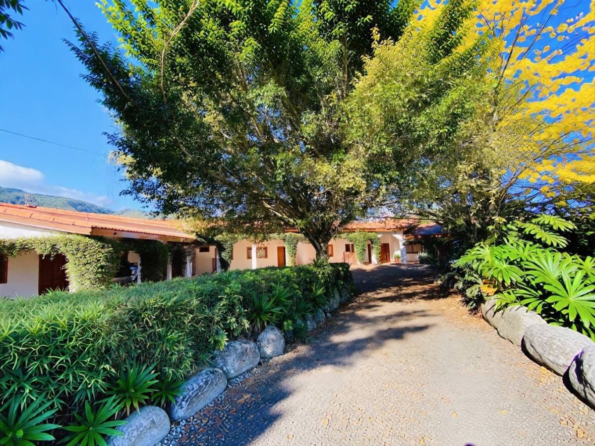 Estate at Orosí