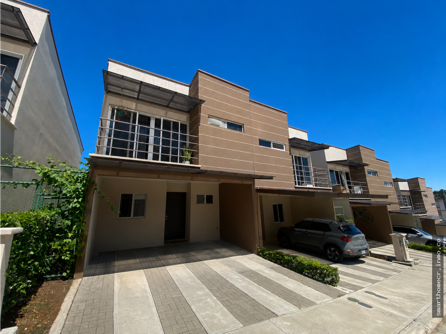 House at Condominio Caoba