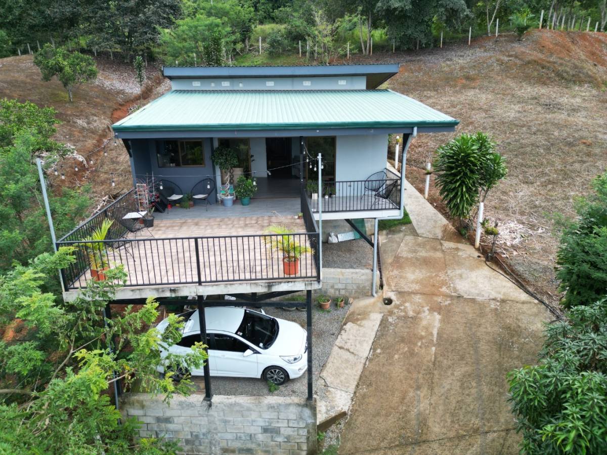 House at San Isidro del General