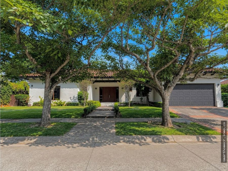 House at Bosques de Lindora