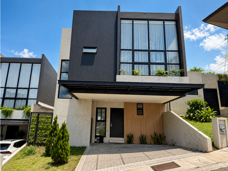 Casa en NAIA Guachipelín