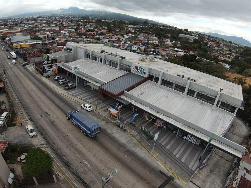 Commercial at Guadalupe