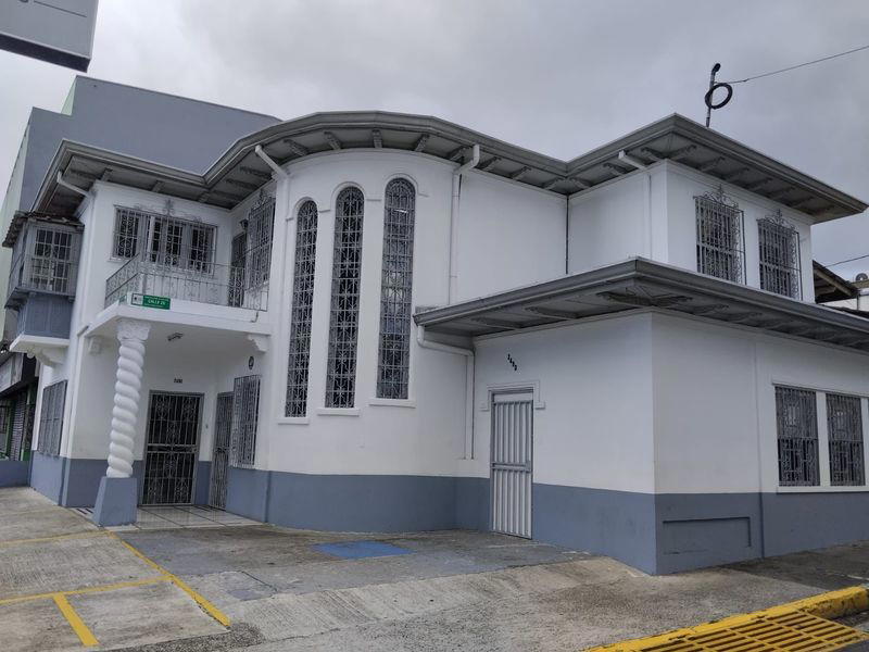 Commercial at San Sebastián