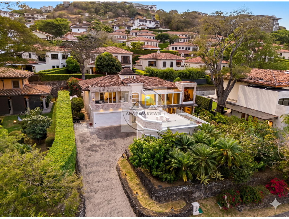 Casa en Escazú