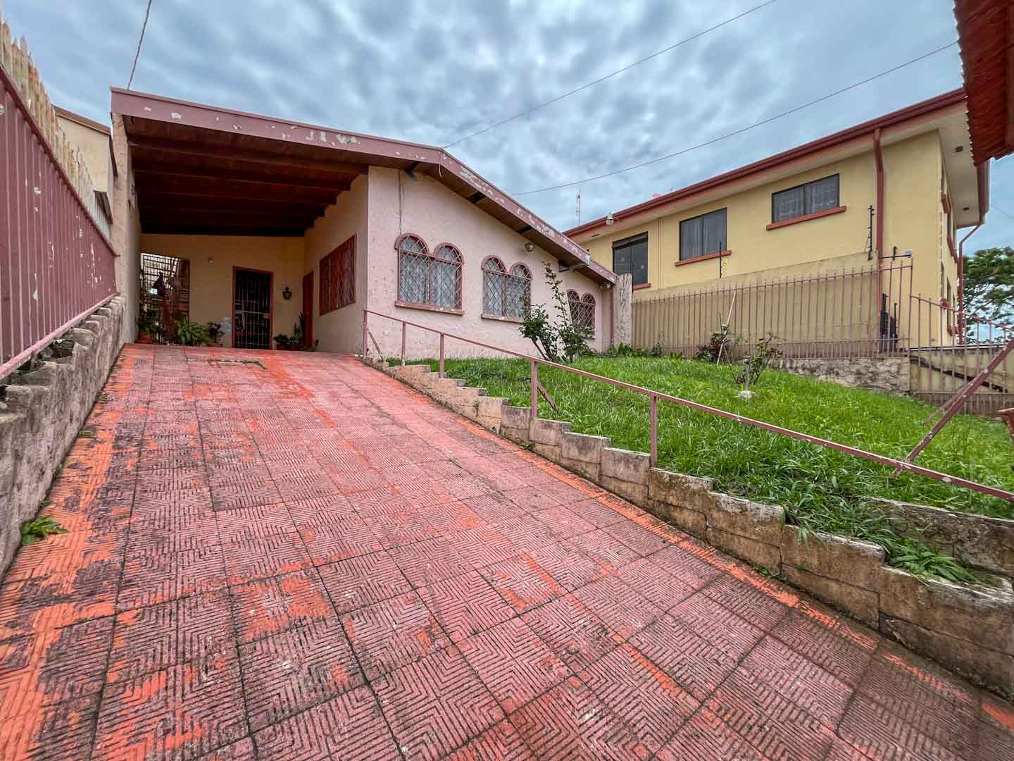 House at Uruca