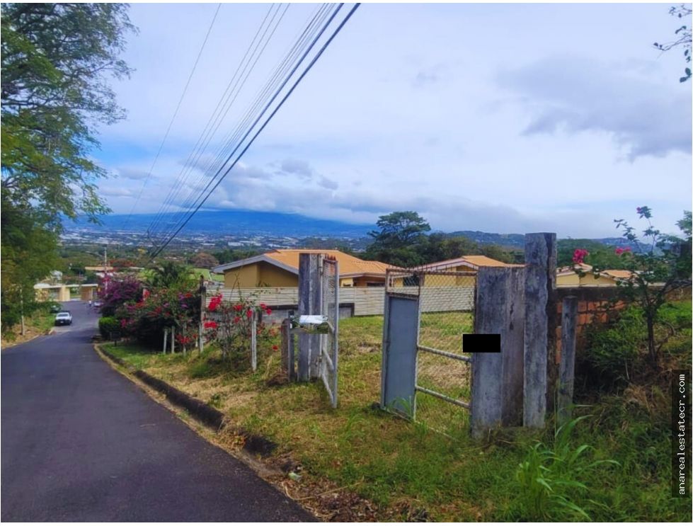 Land at Piedades