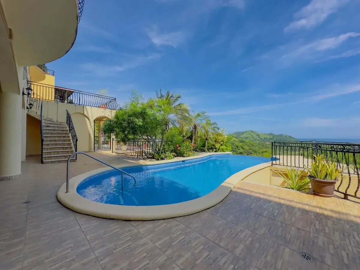 Propiedad en Colinas Turquesa