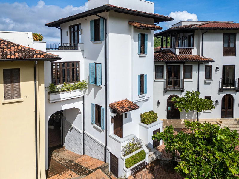 Property at El Silencio