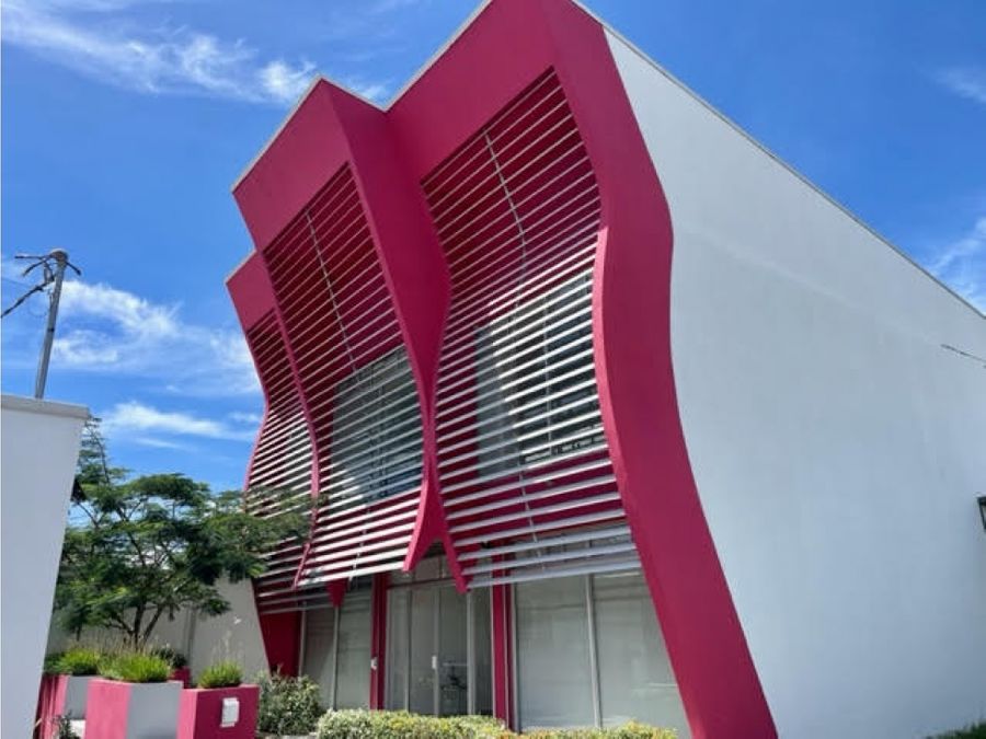 Edificio en El Tejar