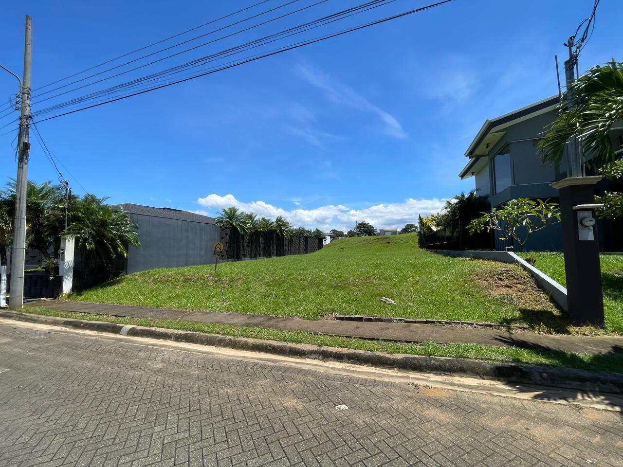 Terreno en Condominio Valle Las Flores
