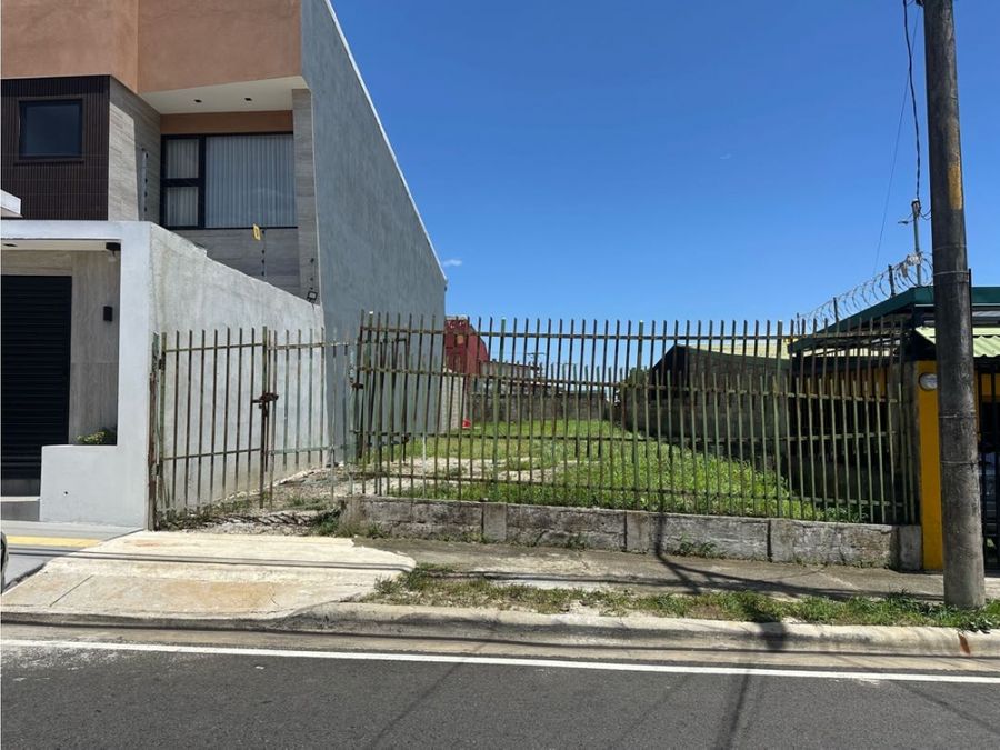 Land at Heredia