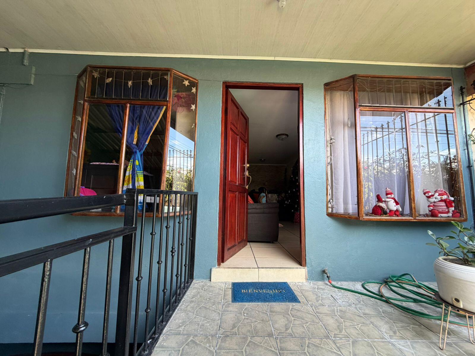 House at Dulce Nombre de Jesús