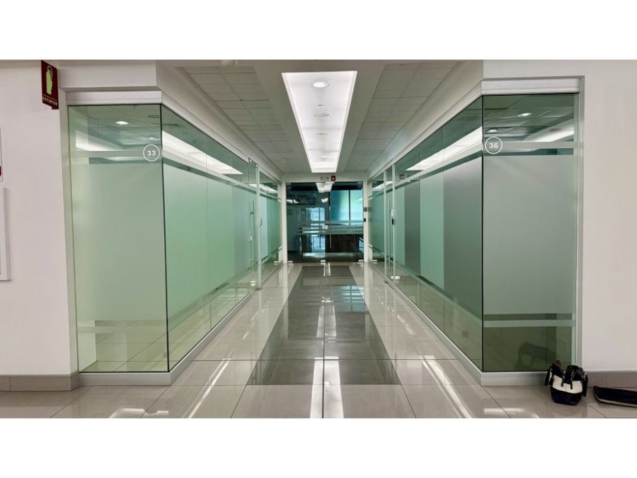 Oficina en Santa Ana