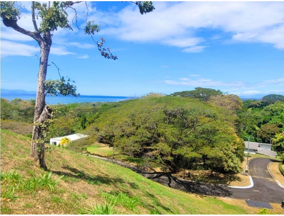 Land at Nativa Resort